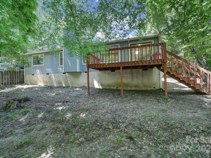 8416 Rittenhouse Circle, Charlotte, NC 28270.  MLS# CAR4273767, YatesRealty ID 24895. 