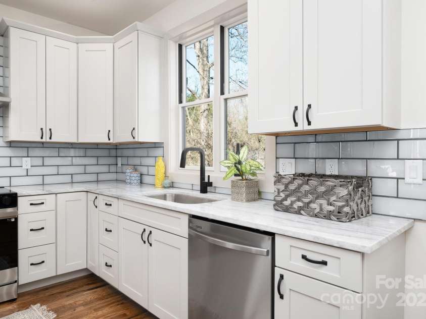 88 Pershing Road, Asheville, NC 28805.  MLS# CAR4204009, YatesRealty ID 24896. Ample Counter Space and Cabinetry