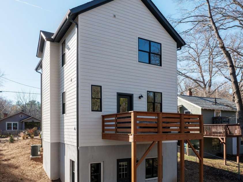 88 Pershing Road, Asheville, NC 28805.  MLS# CAR4204009, YatesRealty ID 24896. Designated Entrance to Basement