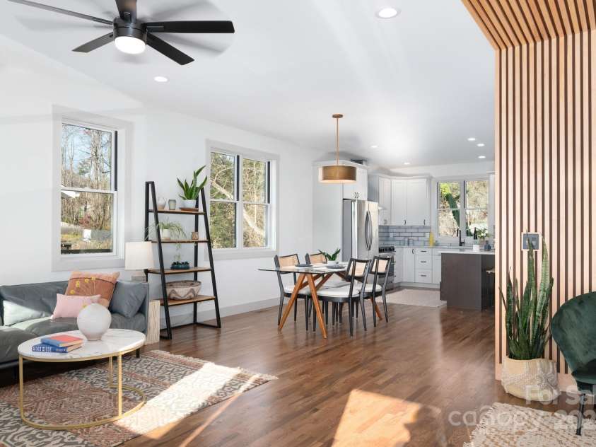 88 Pershing Road, Asheville, NC 28805.  MLS# CAR4204009, YatesRealty ID 24896. Easy Flowing Floorplan