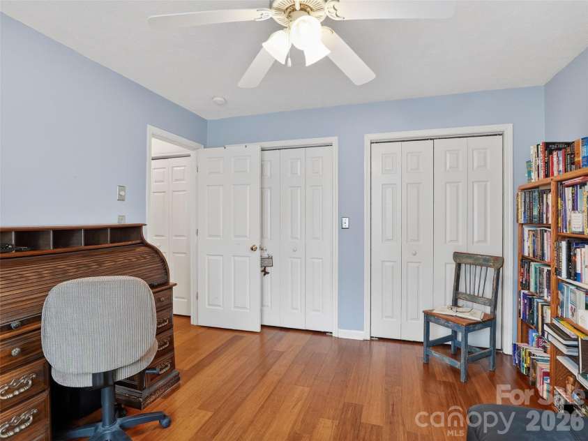 17 Driver Court, Hendersonville, NC 28739.  MLS# CAR4346036, YatesRealty ID 24897. 