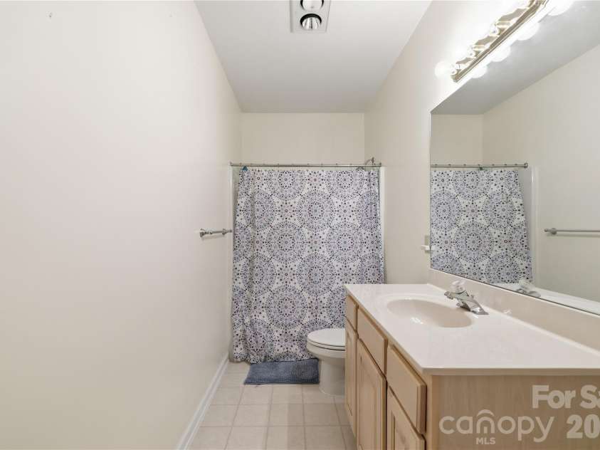 17 Driver Court, Hendersonville, NC 28739.  MLS# CAR4346036, YatesRealty ID 24897. 
