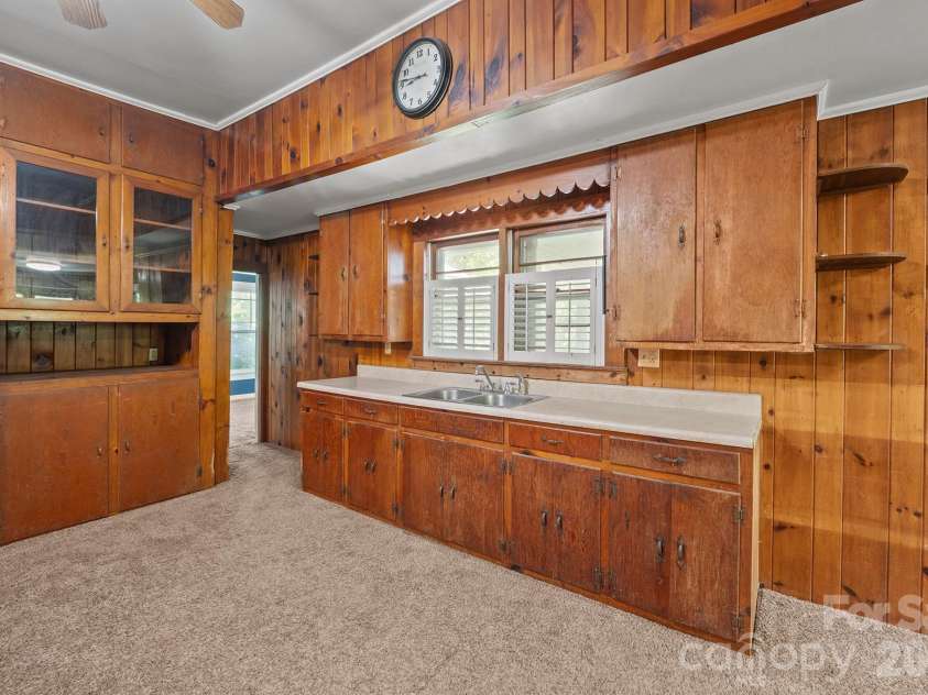 1517 NC 10 Highway, Newton, NC 28658.  MLS# CAR4376463, YatesRealty ID 24898. 