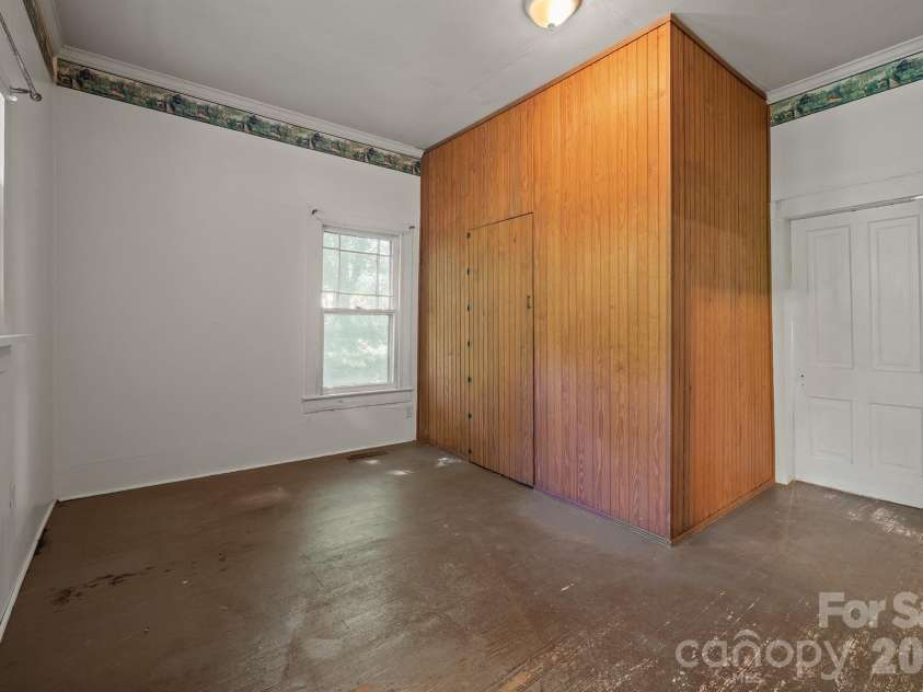 1517 NC 10 Highway, Newton, NC 28658.  MLS# CAR4376463, YatesRealty ID 24898. 