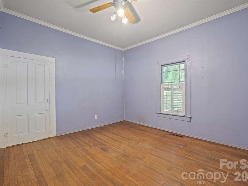 1517 NC 10 Highway, Newton, NC 28658.  MLS# CAR4376463, YatesRealty ID 24898. 