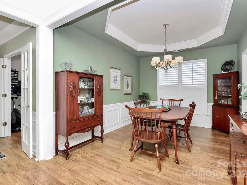 9119 Gander Drive, Charlotte, NC 28277.  MLS# CAR4222064, YatesRealty ID 24899. Dining room