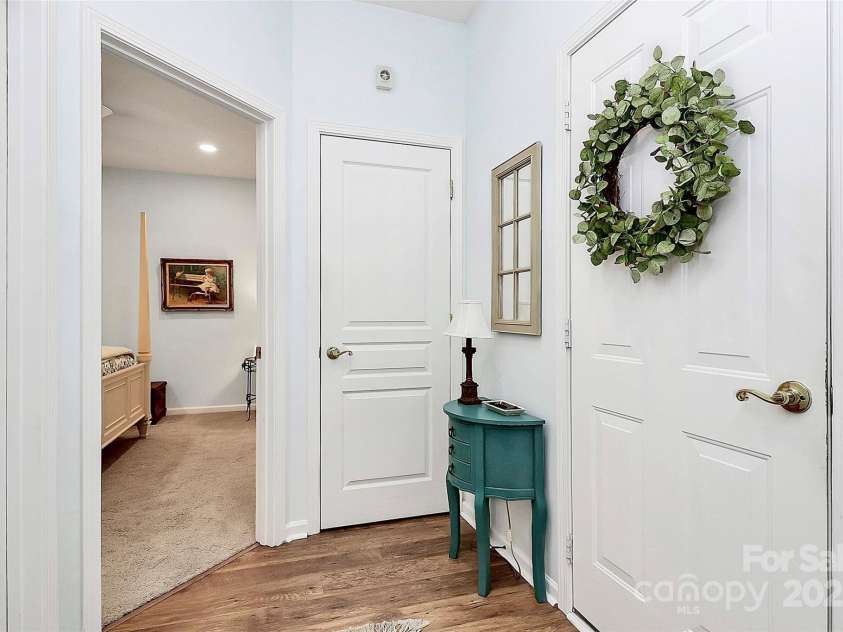 9119 Gander Drive, Charlotte, NC 28277.  MLS# CAR4222064, YatesRealty ID 24899. Garage entry area