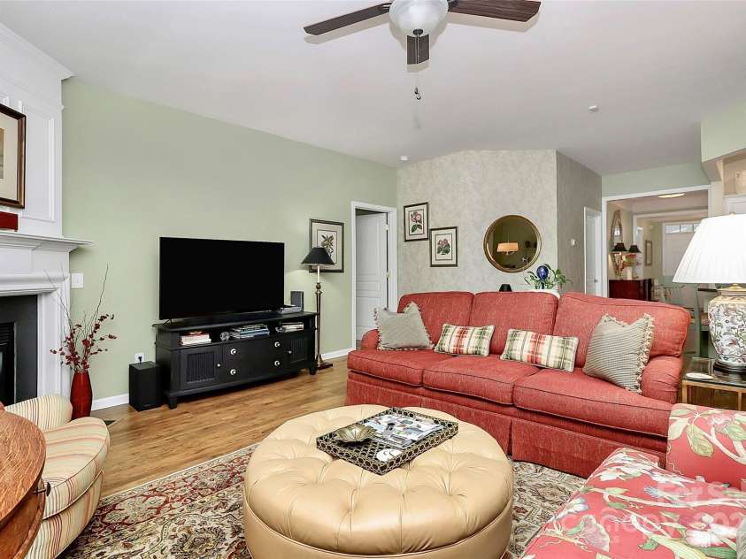 9119 Gander Drive, Charlotte, NC 28277.  MLS# CAR4222064, YatesRealty ID 24899. Greatroom