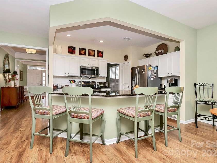 9119 Gander Drive, Charlotte, NC 28277.  MLS# CAR4222064, YatesRealty ID 24899. Kitchen View