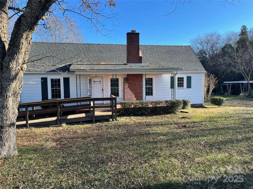 1050 Julian Road, Salisbury, NC 28146.  MLS# CAR4317060, YatesRealty ID 249. 