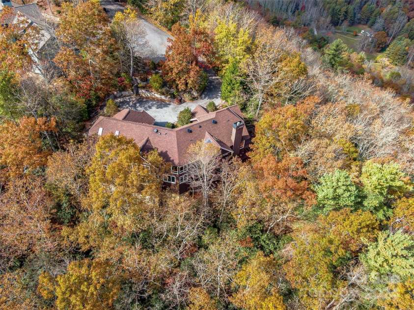 409 Elk Mountain Trail, Brevard, NC 28712.  MLS# CAR4196213, YatesRealty ID 249. 