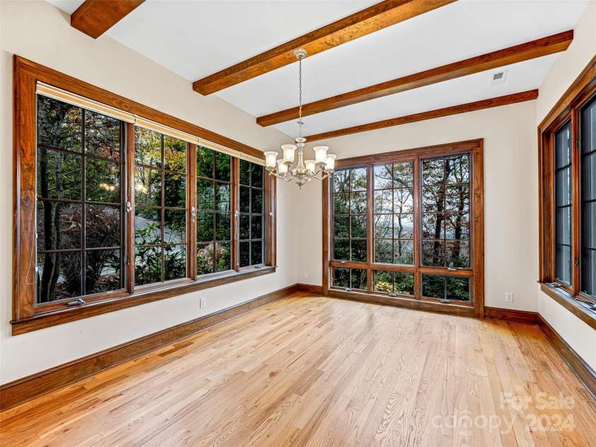 409 Elk Mountain Trail, Brevard, NC 28712.  MLS# CAR4196213, YatesRealty ID 249. Dining