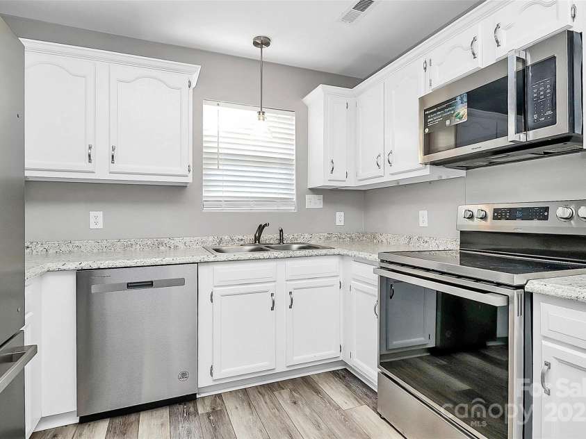 1022 Cherry Meadow Lane, Rock Hill, SC 29732.  MLS# CAR4321936, YatesRealty ID 2490. 