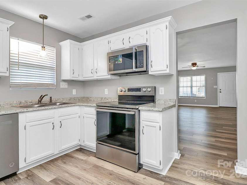 1022 Cherry Meadow Lane, Rock Hill, SC 29732.  MLS# CAR4321936, YatesRealty ID 2490. 