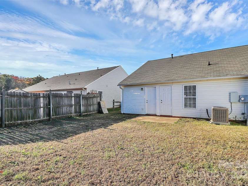 1022 Cherry Meadow Lane, Rock Hill, SC 29732.  MLS# CAR4321936, YatesRealty ID 2490. 