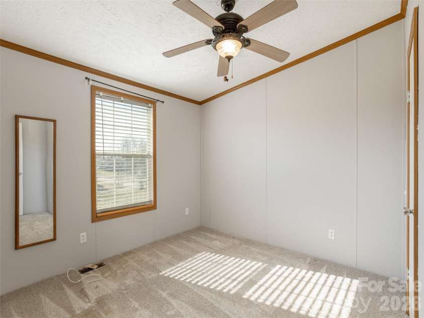 112 Lynn Estate Road, Hendersonville, NC 28792.  MLS# CAR4337249, YatesRealty ID 2490. 