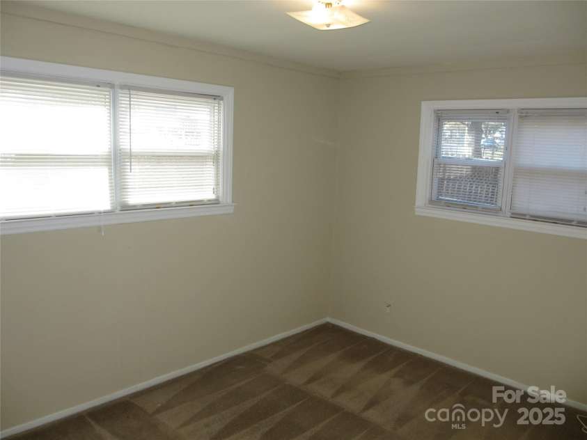 1138 Choyce Avenue, Charlotte, NC 28217.  MLS# CAR4234859, YatesRealty ID 2490. 