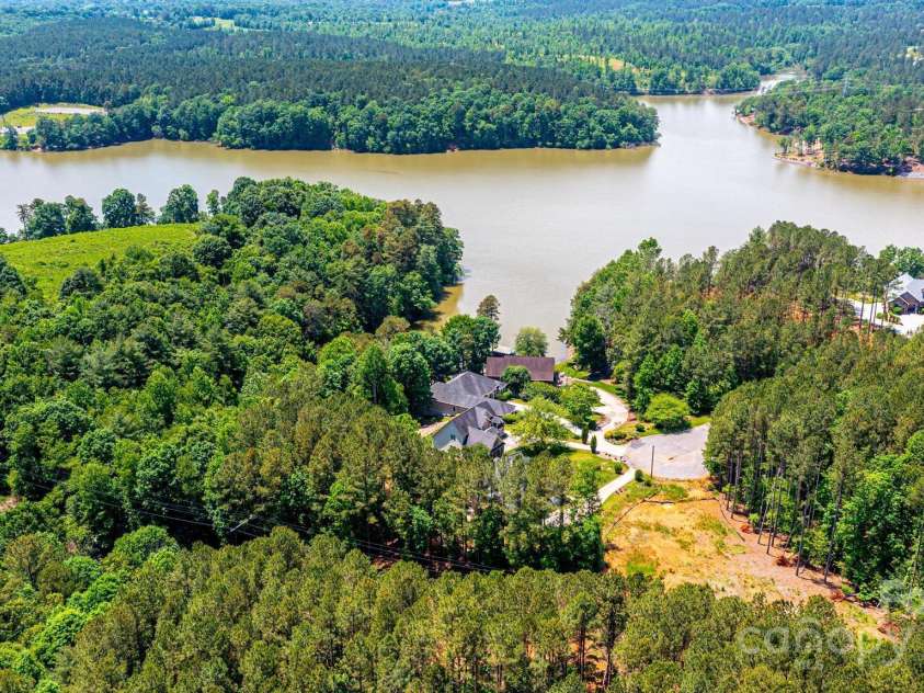 150 Edgewater Court, Granite Falls, NC 28630.  MLS# CAR4261405, YatesRealty ID 24900. 