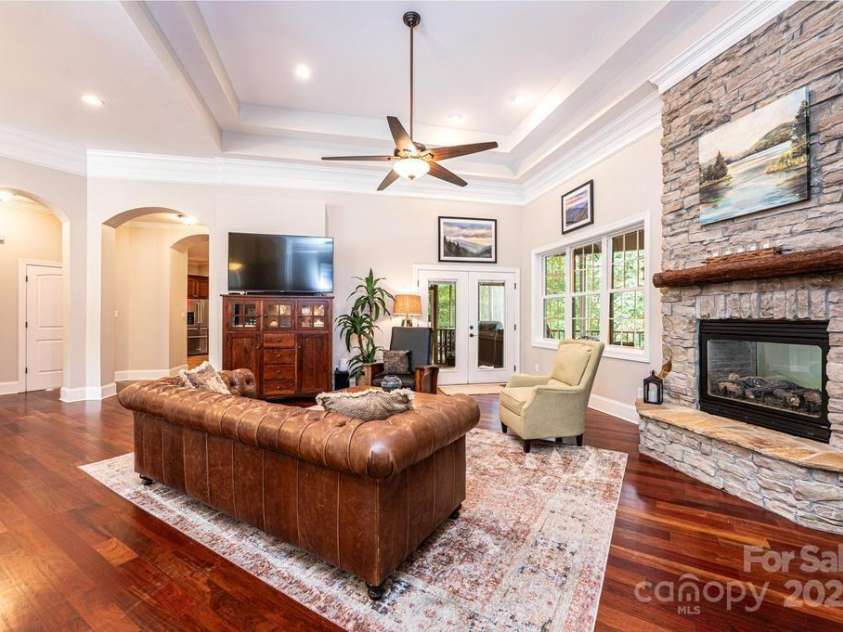 150 Edgewater Court, Granite Falls, NC 28630.  MLS# CAR4261405, YatesRealty ID 24900. 