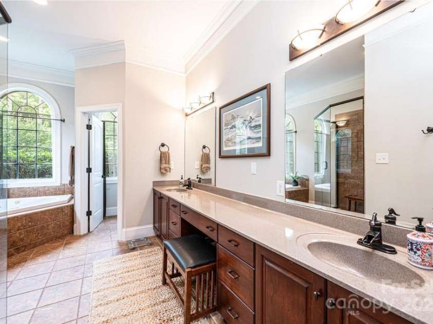 150 Edgewater Court, Granite Falls, NC 28630.  MLS# CAR4261405, YatesRealty ID 24900. 