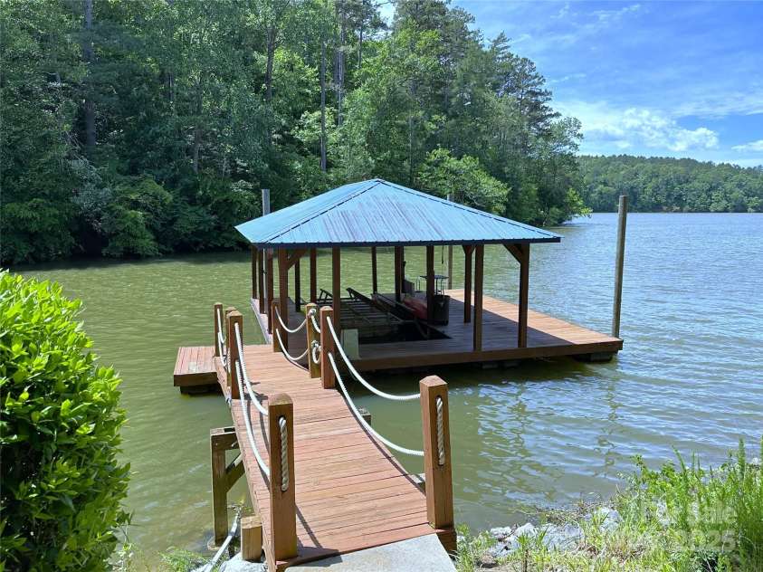 150 Edgewater Court, Granite Falls, NC 28630.  MLS# CAR4261405, YatesRealty ID 24900. 