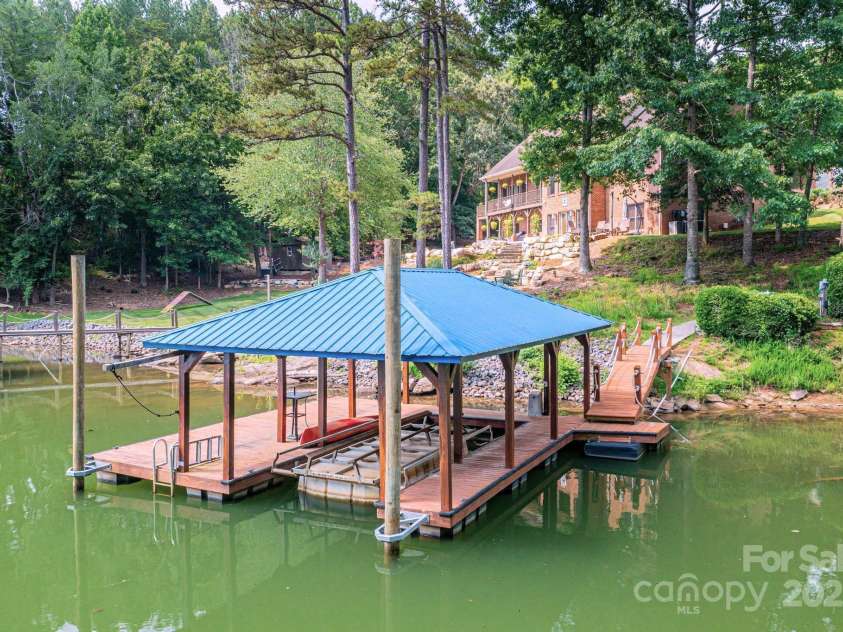 150 Edgewater Court, Granite Falls, NC 28630.  MLS# CAR4261405, YatesRealty ID 24900. 