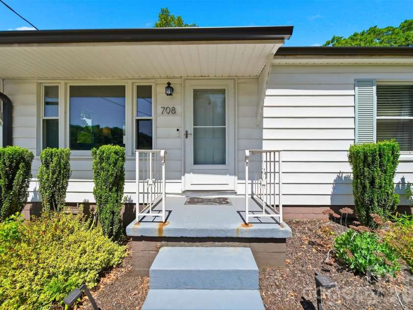 708 2nd Street, Shelby, NC 28150.  MLS# CAR4381049, YatesRealty ID 24900. 