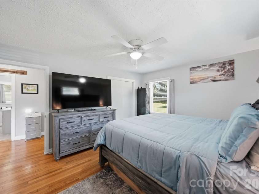 708 2nd Street, Shelby, NC 28150.  MLS# CAR4381049, YatesRealty ID 24900. 