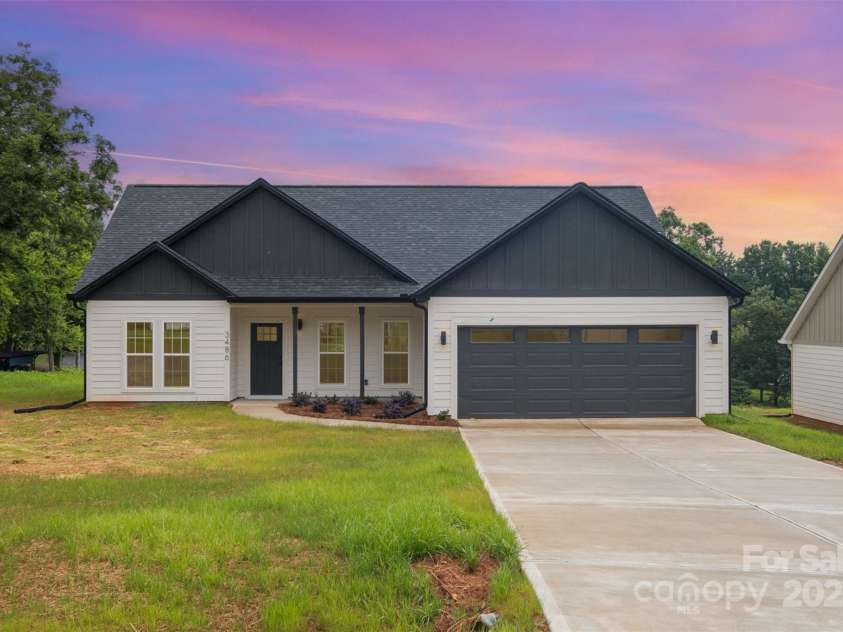 3486 Winters Street, Newton, NC 28658.  MLS# CAR4271421, YatesRealty ID 24901. 