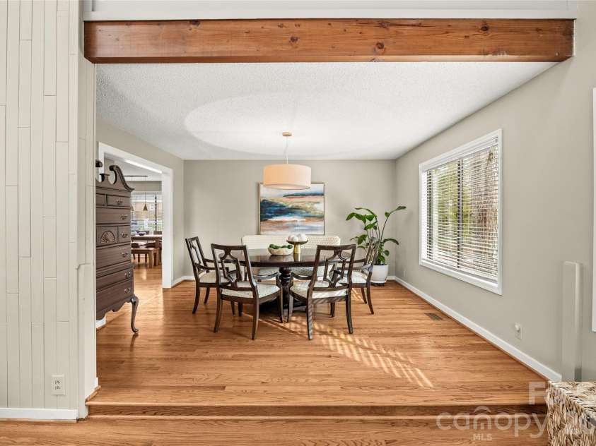 9562 Hunting Court, Matthews, NC 28105.  MLS# CAR4342308, YatesRealty ID 24903. 