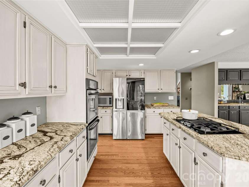 9562 Hunting Court, Matthews, NC 28105.  MLS# CAR4342308, YatesRealty ID 24903. 