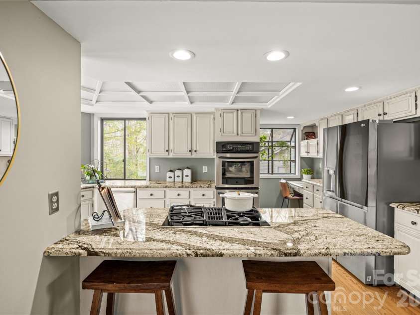 9562 Hunting Court, Matthews, NC 28105.  MLS# CAR4342308, YatesRealty ID 24903. 