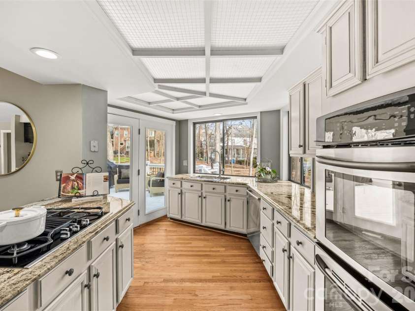 9562 Hunting Court, Matthews, NC 28105.  MLS# CAR4342308, YatesRealty ID 24903. 