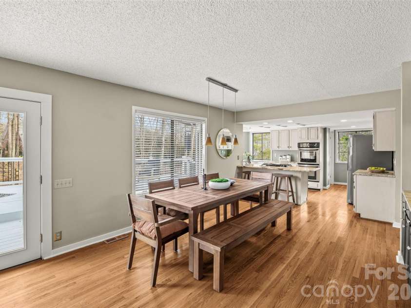 9562 Hunting Court, Matthews, NC 28105.  MLS# CAR4342308, YatesRealty ID 24903. 