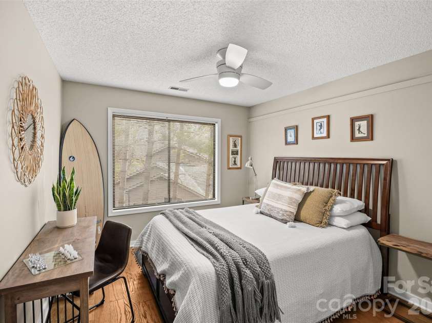 9562 Hunting Court, Matthews, NC 28105.  MLS# CAR4342308, YatesRealty ID 24903. 