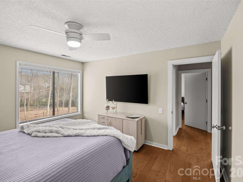 9562 Hunting Court, Matthews, NC 28105.  MLS# CAR4342308, YatesRealty ID 24903. 
