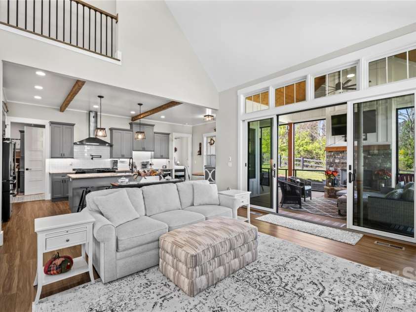 122 Wintercress Drive, Mills River, NC 28759.  MLS# CAR4361949, YatesRealty ID 24904. 