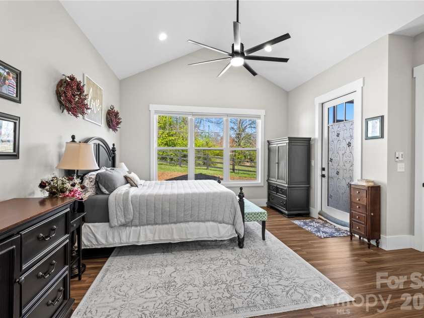 122 Wintercress Drive, Mills River, NC 28759.  MLS# CAR4361949, YatesRealty ID 24904. 