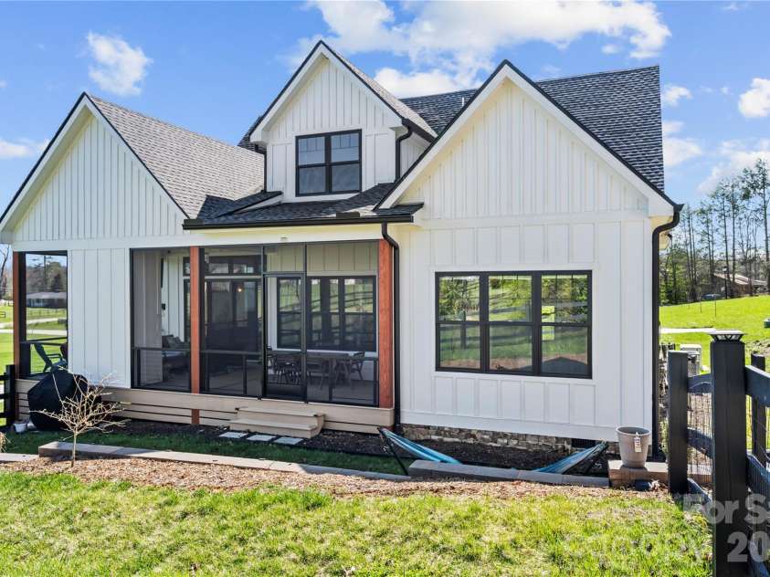 122 Wintercress Drive, Mills River, NC 28759.  MLS# CAR4361949, YatesRealty ID 24904. Screened in Back Deck