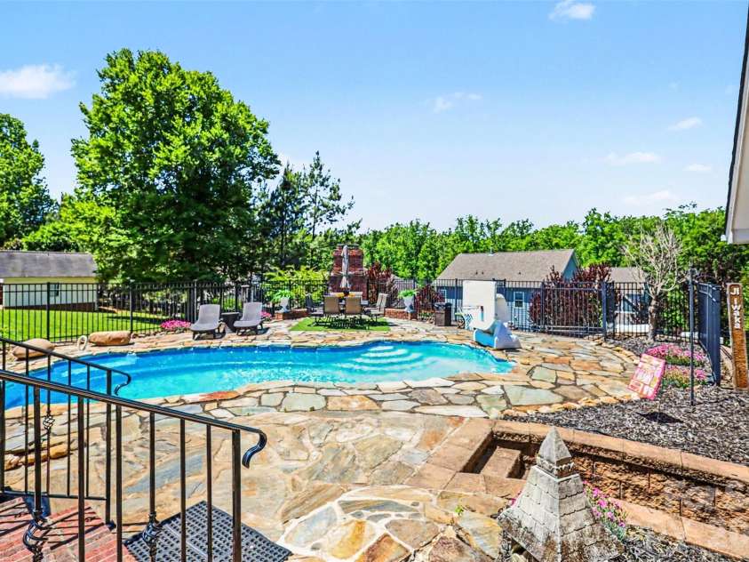 515 Academy Street, McAdenville, NC 28101.  MLS# CAR4382913, YatesRealty ID 24906. 