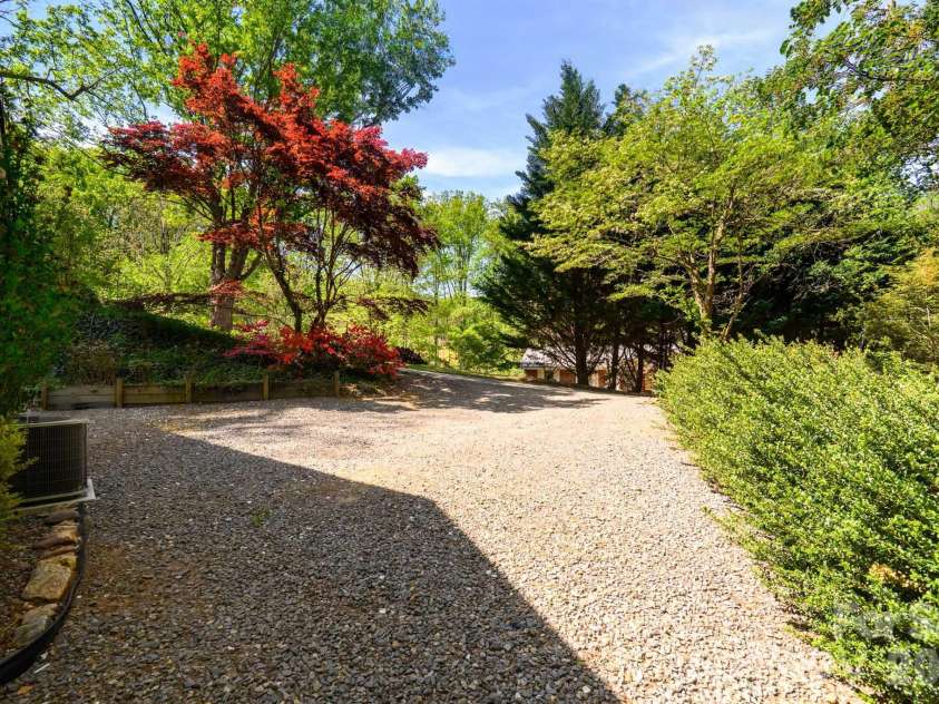 42 Bushwald Lane, Swannanoa, NC 28778.  MLS# CAR4369752, YatesRealty ID 24907. Parking Area