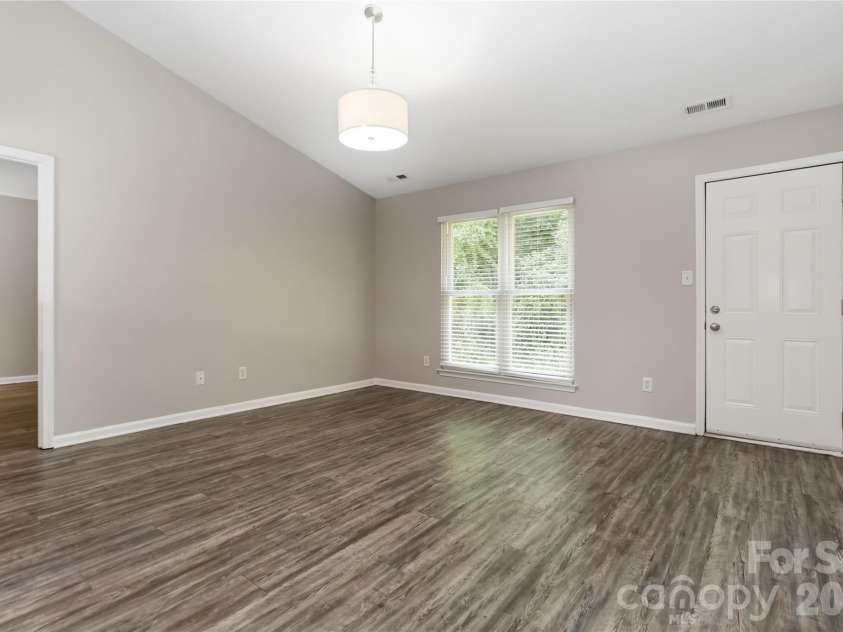 2721 Fairstone Avenue, Charlotte, NC 28269.  MLS# CAR4385179, YatesRealty ID 24908. 