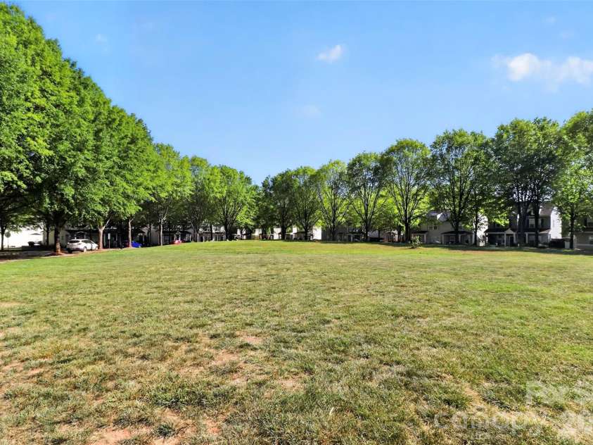 12825 Windy Lea Lane, Huntersville, NC 28078.  MLS# CAR4370733, YatesRealty ID 24909. Community park