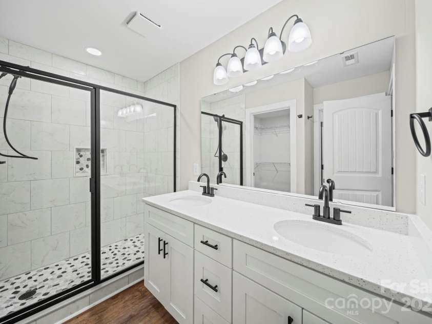 1605 Williams Road, Monroe, NC 28110.  MLS# CAR4321294, YatesRealty ID 2491. Primary Bath