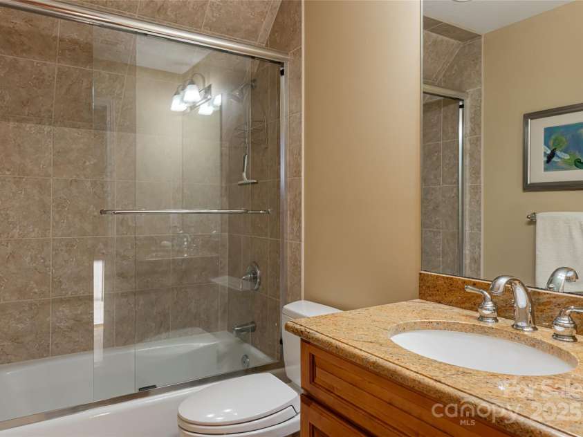 280 Walnut Hollow Road, Brevard, NC 28712.  MLS# CAR4235278, YatesRealty ID 2491. Private Garage Apartment