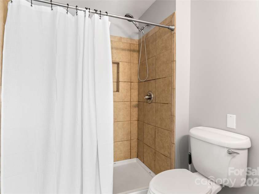 60 Shiloh Road, Asheville, NC 28803.  MLS# CAR4215856, YatesRealty ID 2491. 