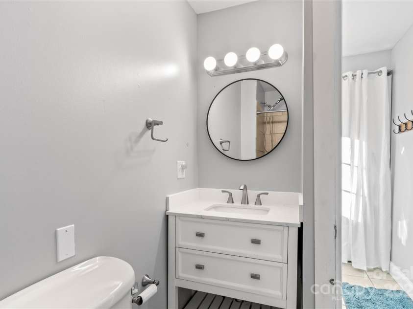 60 Shiloh Road, Asheville, NC 28803.  MLS# CAR4215856, YatesRealty ID 2491. 