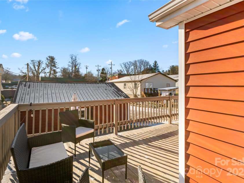 60 Shiloh Road, Asheville, NC 28803.  MLS# CAR4215856, YatesRealty ID 2491. 
