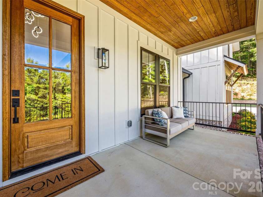 151 Greenbay Road, Mooresville, NC 28117.  MLS# CAR4384477, YatesRealty ID 24910. 
