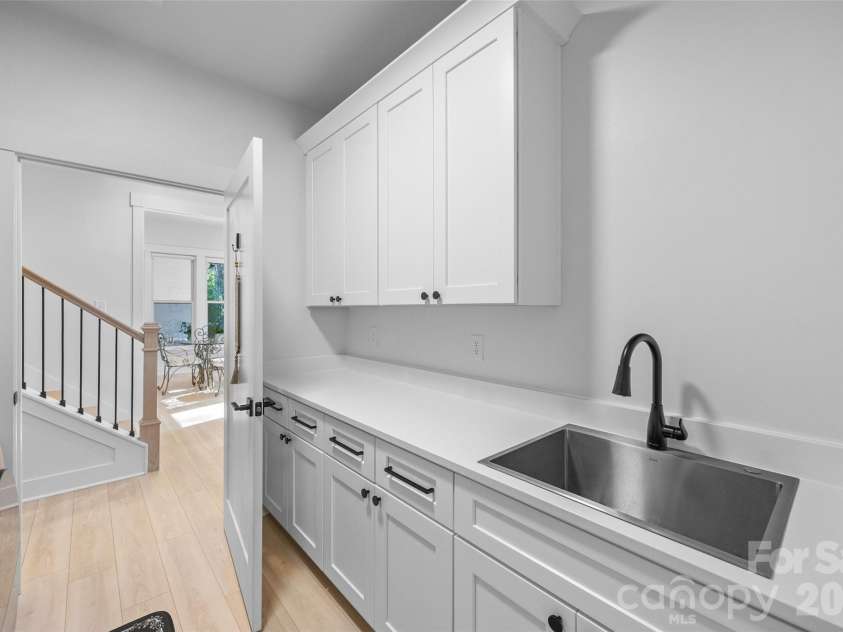 151 Greenbay Road, Mooresville, NC 28117.  MLS# CAR4384477, YatesRealty ID 24910. 